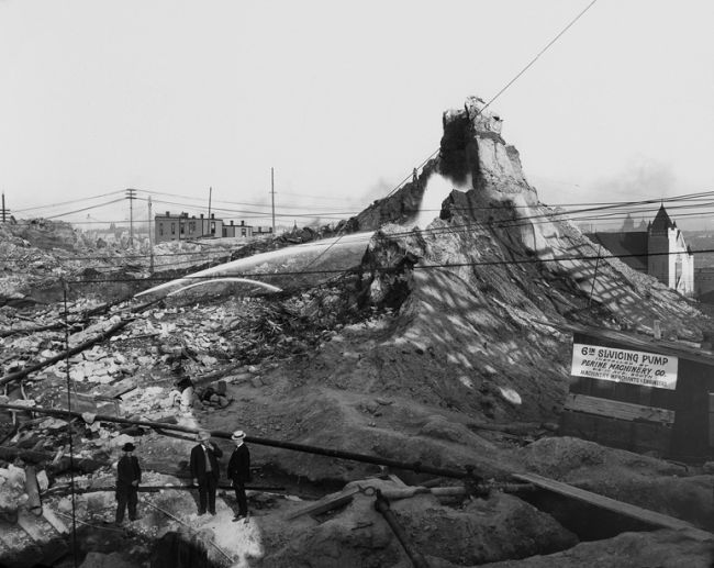 Denny Regrade, 1907. Photo © Asahel Curtis/MOHAI.