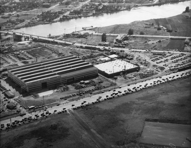 Aerial view of Boeing plant, 1943. Photo © Seattle P-I/MOHAI.