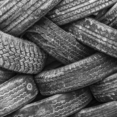 Stacked tires. Photo: Kool Cats Photography. https://flic.kr/p/ChFgxf (CC BY-NC 2.0) 